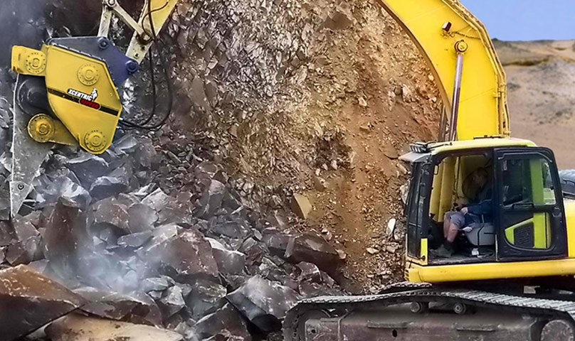 United Tractors Introduces Komatsu Xcentrik Ripper And Genuine Breaker JTHB210