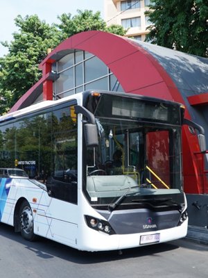 Uji Coba Scania K250UB-4X2 Low Entry BRT Trans Semarang