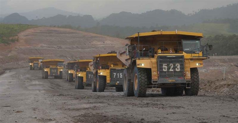 Operator Truck Off Road: Definisi, Tugas, & Tanggung Jawab